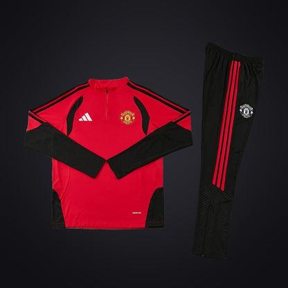 Manchester United 26-27 Entreno (Niño) (delante)