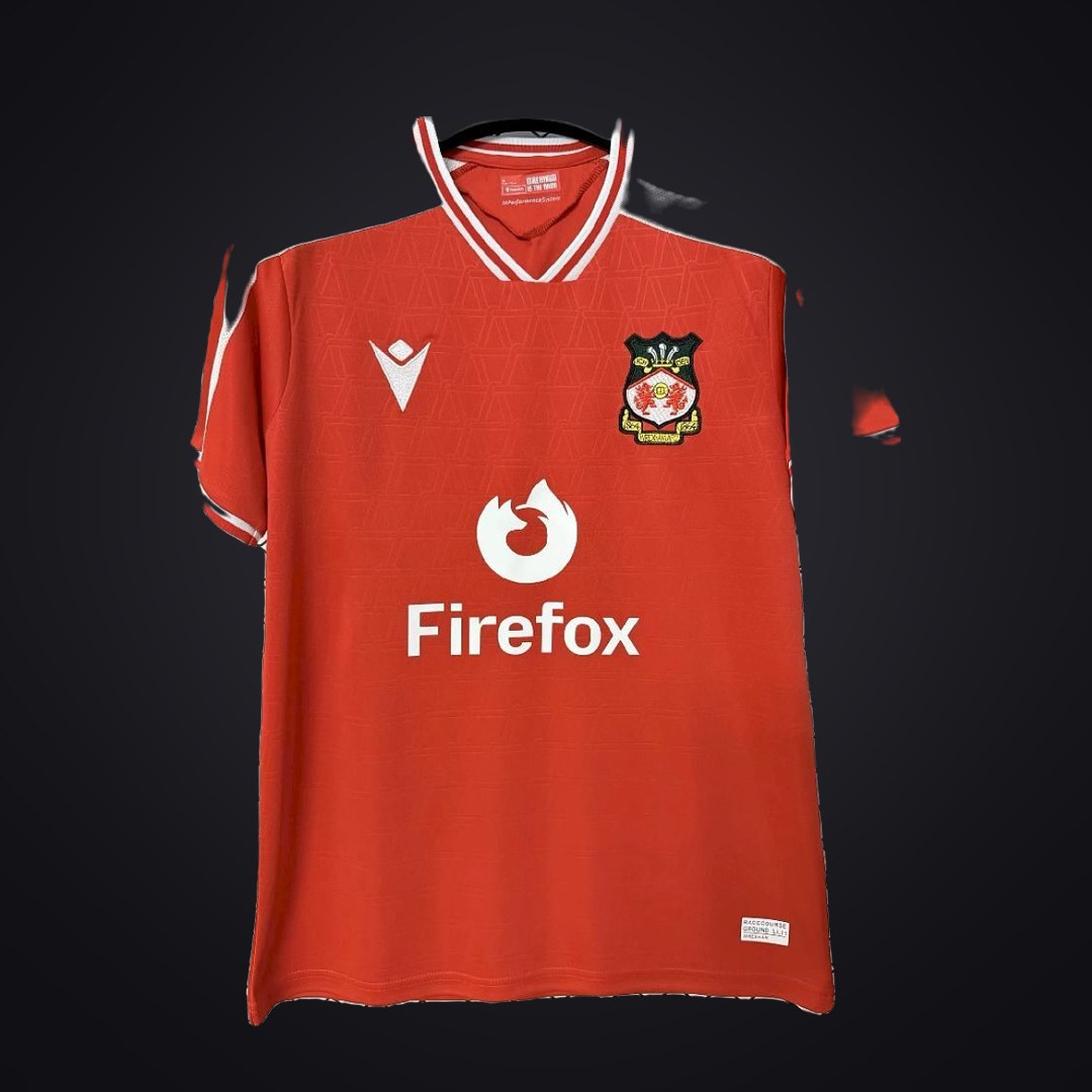 Wrexham 26-27 Local (Fan Version) (delante)