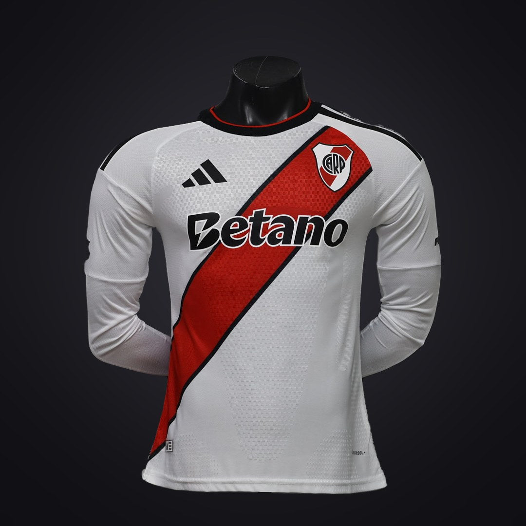 River Plate 26-27 Local Manga Larga (Player Version) (delante)
