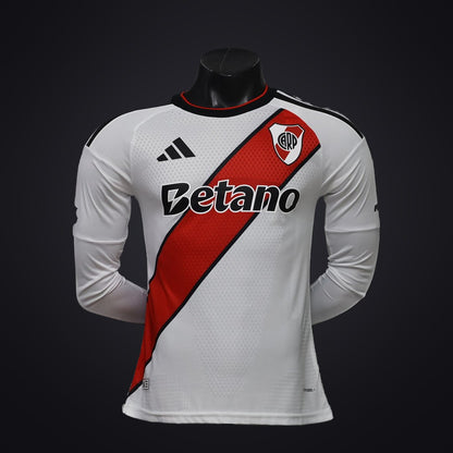River Plate 26-27 Local Manga Larga (Player Version) (delante)