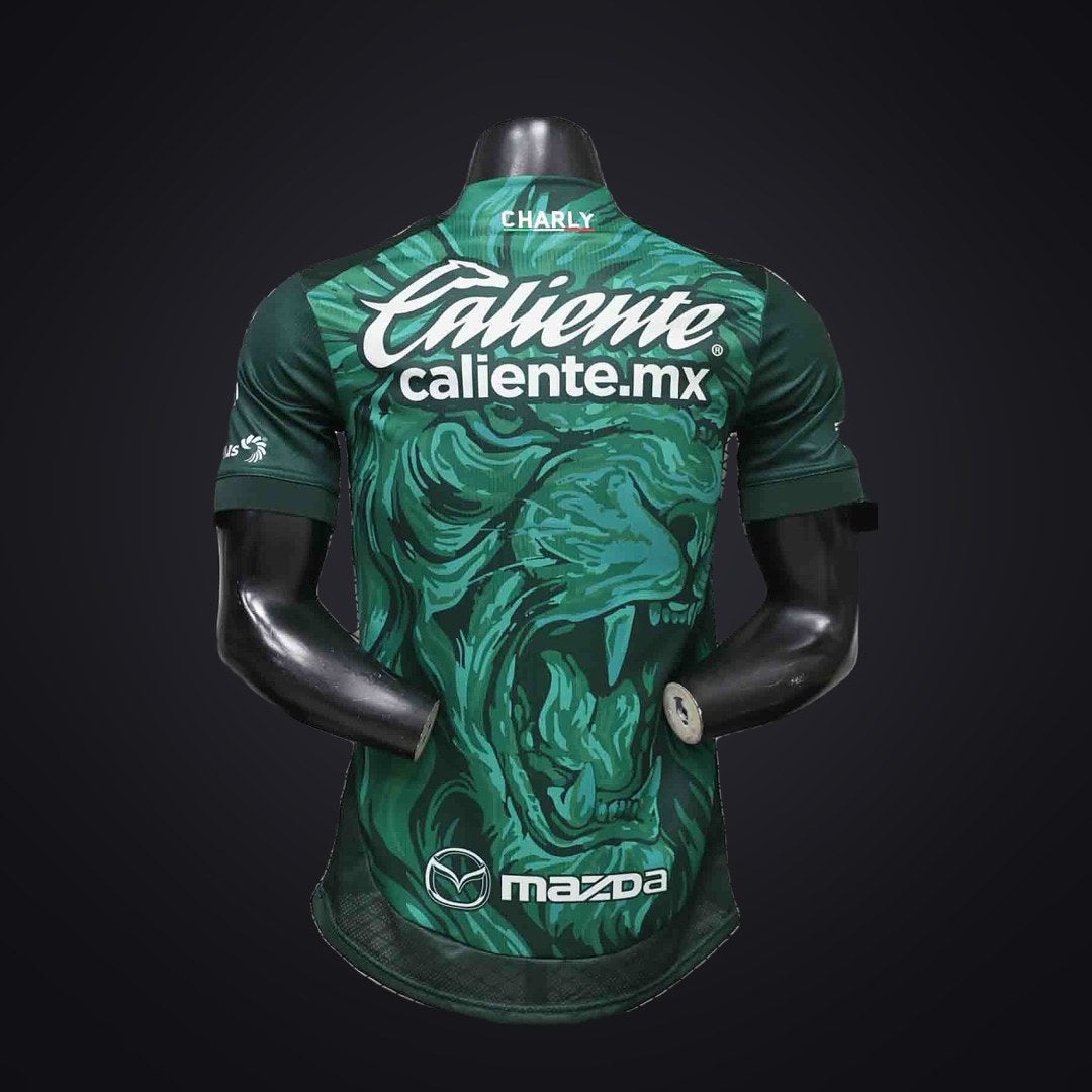 León 26-27 Local (Player Version) (detrás)