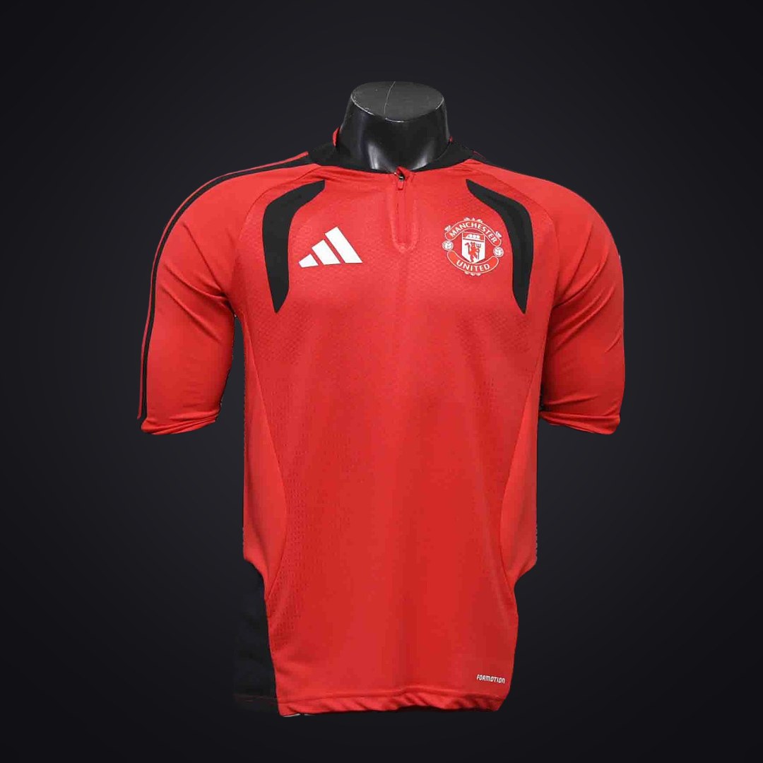Manchester United 26-27 Entreno Roja (Player Version) (delante)