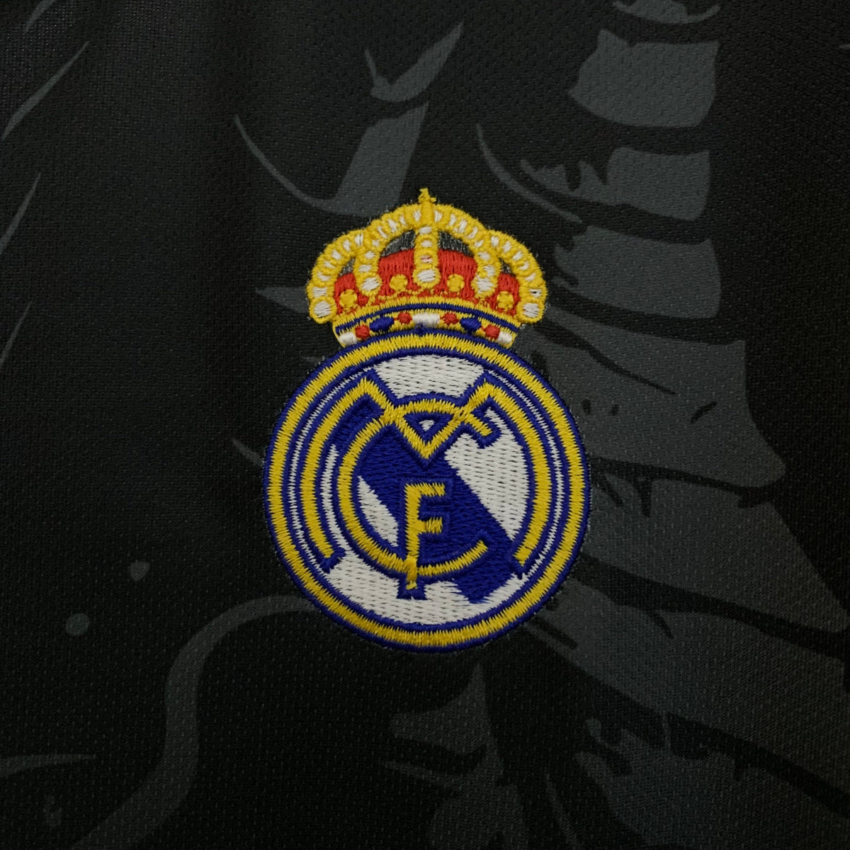 Real Madrid 2025 Edición Especial (Fan Version)