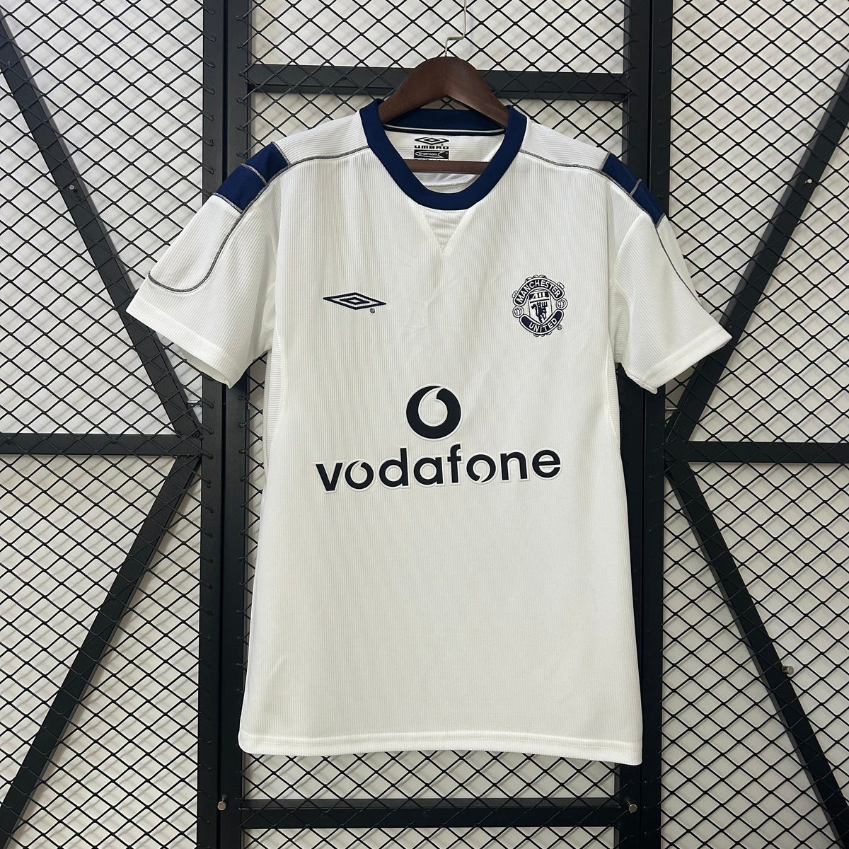 Retro Manchester United 00-01 Visitante