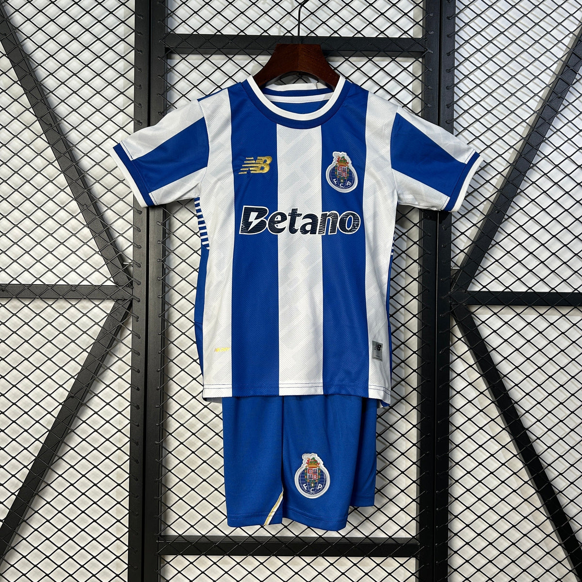 Oporto 25-26 Local (Niño)