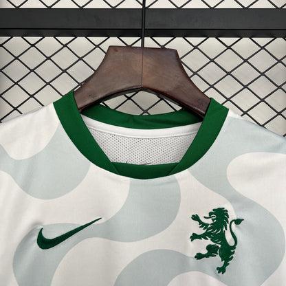 Sporting Lisboa 25-26 Visitante (Niño)