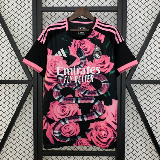 Real Madrid 2025 Edición Especial (Fan Version)