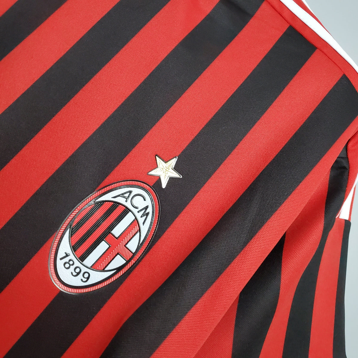 Retro Milan 11-12 Local