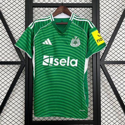 Newcastle 25-26 Visitante (Fan Version)