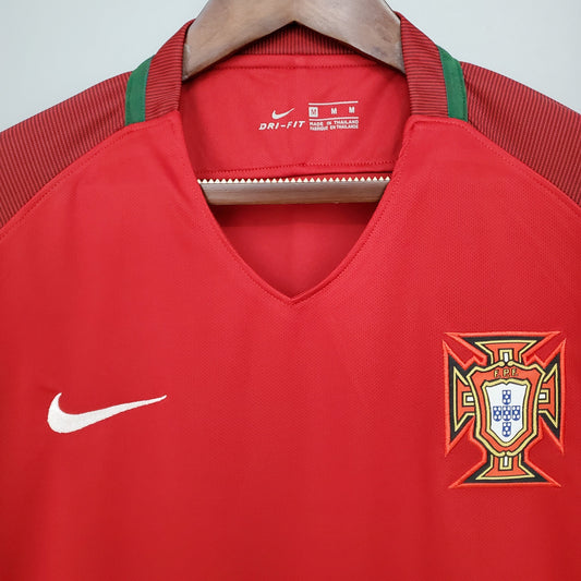 Retro Portugal 2016 Local