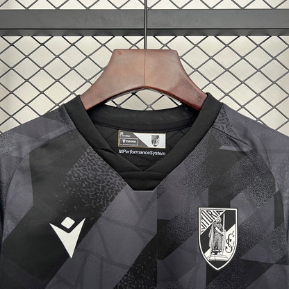 Vitoria Guimaraes 25-26 Visitante (Niño)