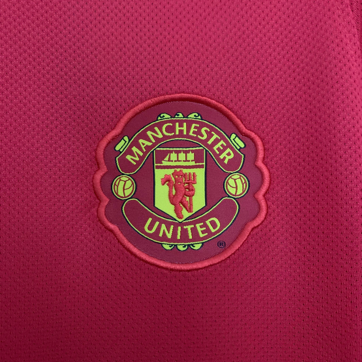 Retro Manchester United 10-11 Local